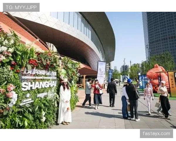 阿什拉夫与沃克:速度型边卫的差异化发展路径解析 阿什拉夫与沃克:速度型边卫的差异化发展路径解析